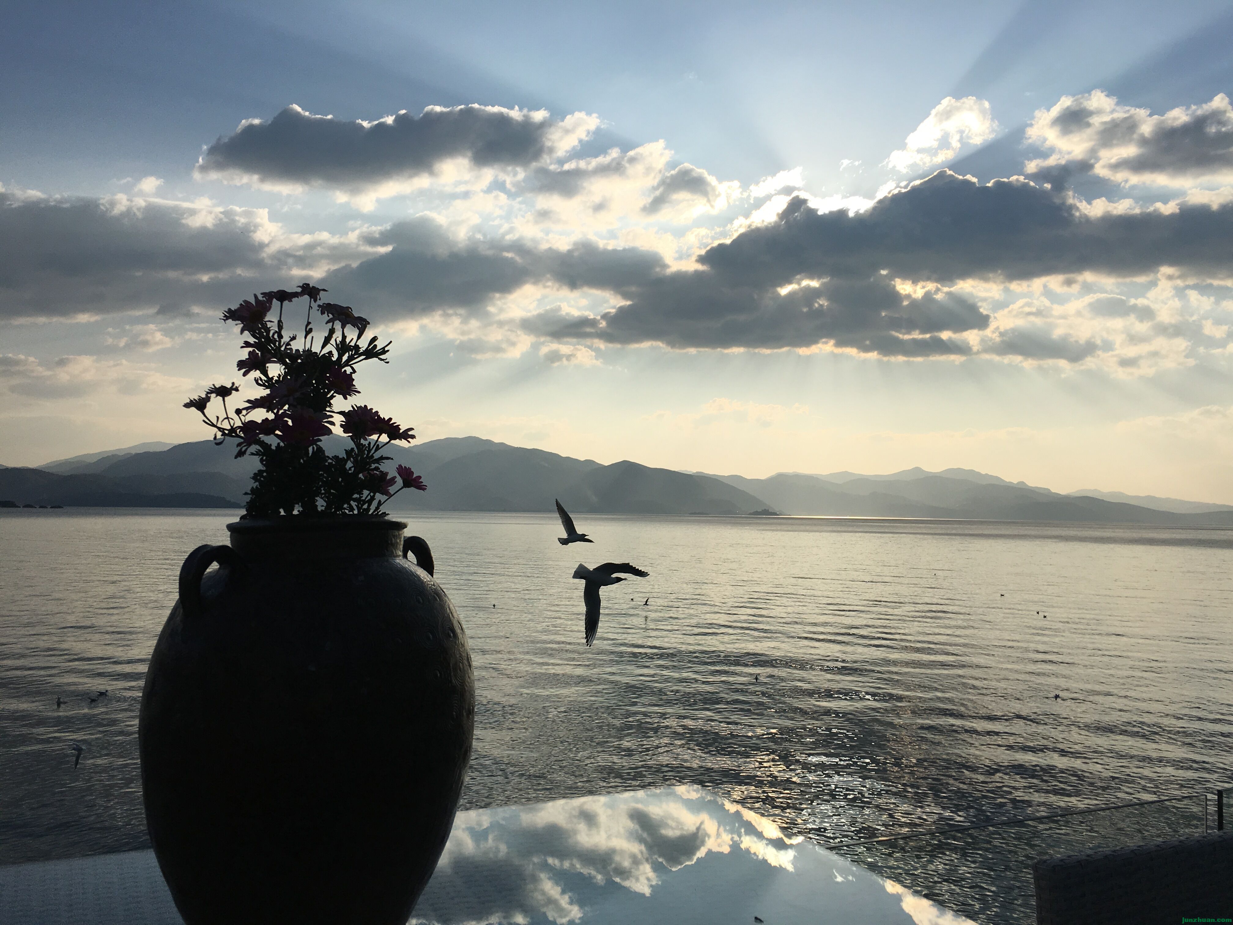 洱海边8.jpg