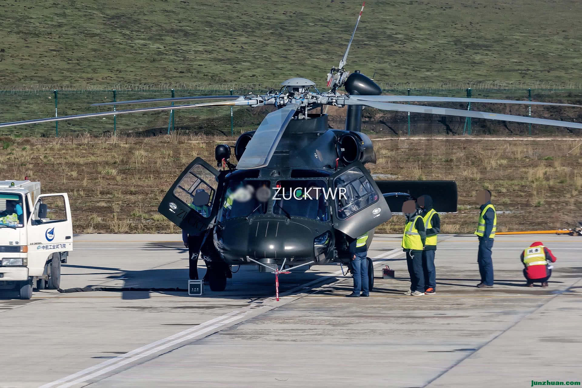 中国最神秘的新一代直升机高清照曝光